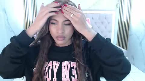 Snapshot of clara_evans_s chatting on 09/11/25, 08:31 Clara online show from 09/11/25, 08:31