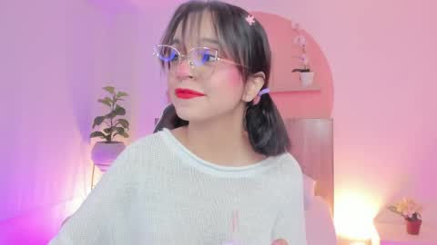 C L A R A online show from 05/01/26, 02:27