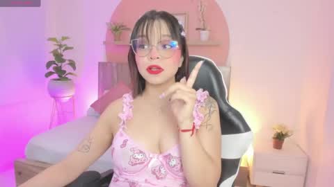 C L A R A online show from 05/27/26, 02:41