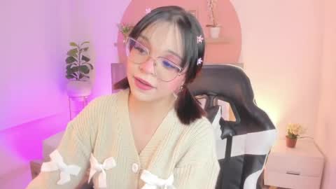 C L A R A online show from 06/07/26, 03:32