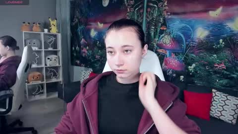 Snapshot of clarabenson chatting on 09/14/25, 06:07 clarabenson online show from 09/14/25, 06:07