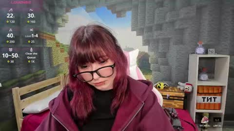 Snapshot of clarabenson chatting on 11/07/25, 06:41 clarabenson online show from 11/07/25, 06:41