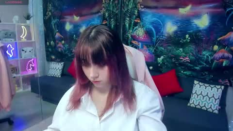 Snapshot of clarabenson chatting on 11/23/25, 06:41 clarabenson online show from 11/23/25, 06:41