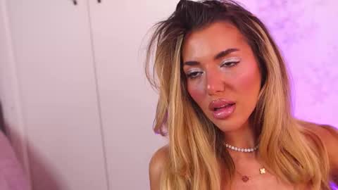 ClaraHazel online show from 11/12/25, 04:24