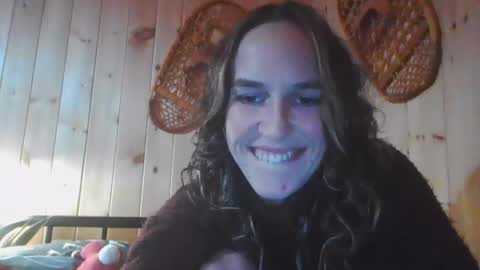 Snapshot of claralafontaine chatting on 12/18/25, 10:10 claralafontaine online show from 12/18/25, 10:10