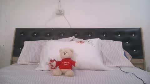 Snapshot of claralafontaine chatting on 04/01/26, 12:39 claralafontaine online show from 04/01/26, 12:39