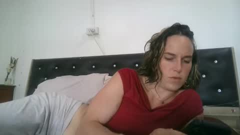 Snapshot of claralafontaine chatting on 04/13/26, 04:07 claralafontaine online show from 04/13/26, 04:07