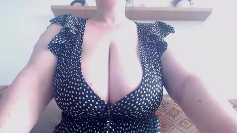 Clara online show from 05/15/26, 02:35