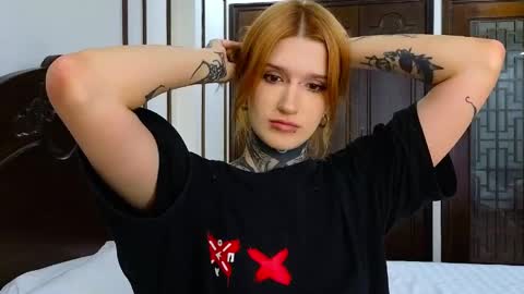 Sophie online show from 05/11/26, 03:34