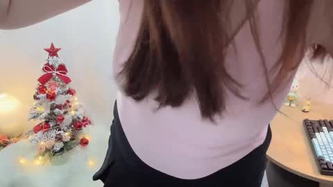 Clari online show from 12/18/25, 01:22