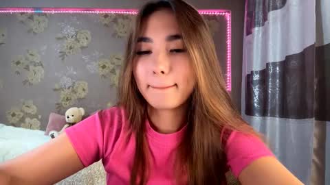 Yuna online show from 11/18/25, 11:25