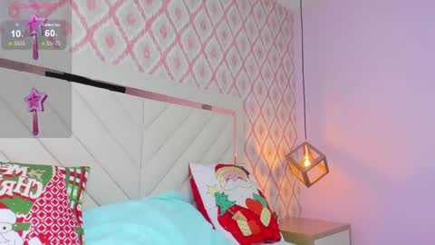 Snapshot of clarise_hall chatting on 12/17/24, 10:43 C L A R I S E online show from 12/17/24, 10:43