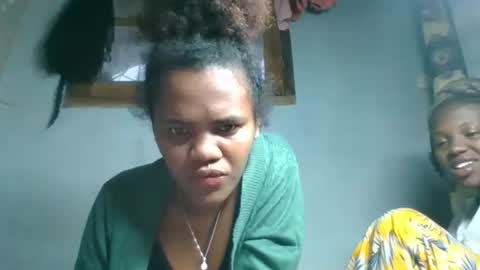 clarisse98 online show from 10/26/25, 02:06