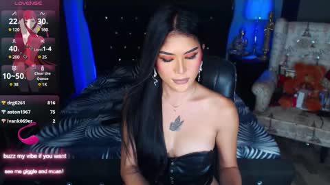 Snapshot of clarizamolina chatting on 12/07/24, 12:02 Clariza online show from 12/07/24, 12:02