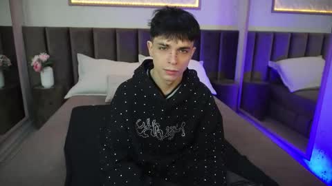 Snapshot of clarkbev chatting on 03/18/26, 06:05 Clark online show from 03/18/26, 06:05