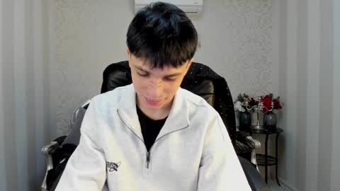 Snapshot of clarkbev chatting on 03/25/26, 07:58 Clark online show from 03/25/26, 07:58