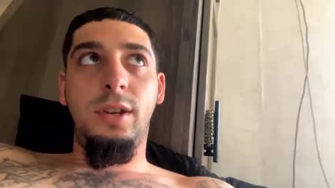 Snapshot of clarkshammer95 chatting on 02/08/25, 02:38 clarkshammer95 online show from 02/08/25, 02:38