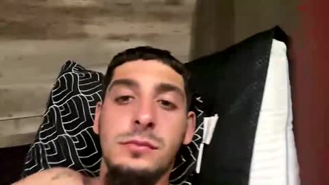 Snapshot of clarkshammer95 chatting on 02/12/25, 02:14 clarkshammer95 online show from 02/12/25, 02:14