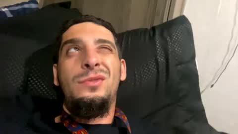 Snapshot of clarkshammer95 chatting on 02/13/25, 02:34 clarkshammer95 online show from 02/13/25, 02:34