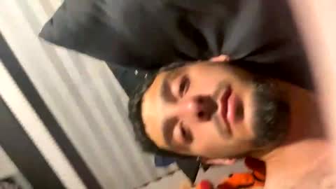 Snapshot of clarkshammer95 chatting on 02/19/25, 02:01 clarkshammer95 online show from 02/19/25, 02:01