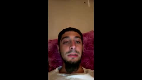 Snapshot of clarkshammer95 chatting on 03/06/25, 04:19 clarkshammer95 online show from 03/06/25, 04:19