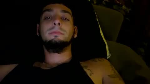 Snapshot of clarkshammer95 chatting on 03/10/25, 06:16 clarkshammer95 online show from 03/10/25, 06:16