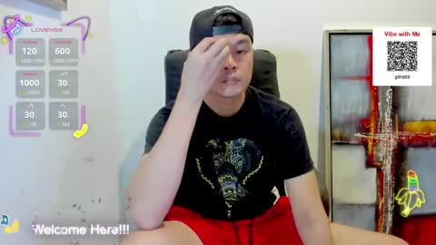 Snapshot of clarkyplaze chatting on 05/16/26, 12:07 Clark online show from 05/16/26, 12:07