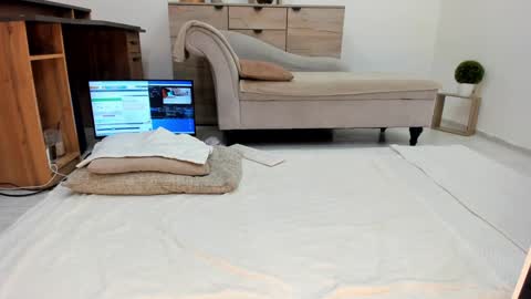 Snapshot of classy_medeeea chatting on 12/21/25, 03:35 Deea xxx online show from 12/21/25, 03:35