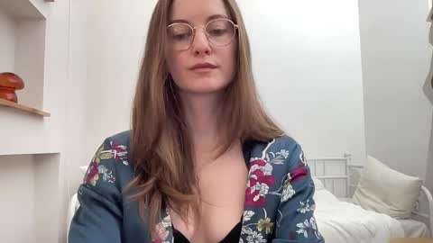 Snapshot of classyandgirly chatting on 03/23/26, 07:07 classyandgirly online show from 03/23/26, 07:07