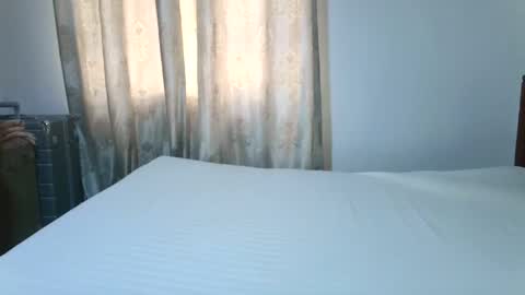 Snapshot of classyhornybabe chatting on 01/09/25, 09:37 Angel online show from 01/09/25, 09:37