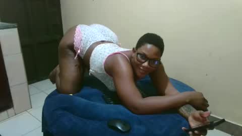 Snapshot of classyhornybabe chatting on 01/13/25, 12:41 Angel online show from 01/13/25, 12:41