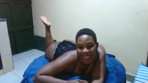 Snapshot of classyhornybabe chatting on 01/22/25, 12:38 Angel online show from 01/22/25, 12:38