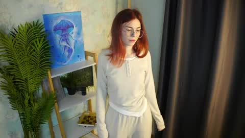 Wendy  DONT FORGET GIVE ME THUMBS UP online show from 04/28/26, 04:12