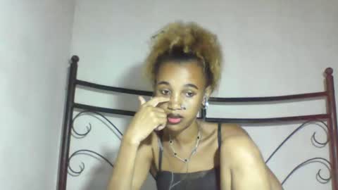 Snapshot of claudiannah chatting on 05/03/26, 04:13 claudianne online show from 05/03/26, 04:13