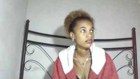 Snapshot of claudiannah chatting on 05/12/26, 05:37 claudianne online show from 05/12/26, 05:37