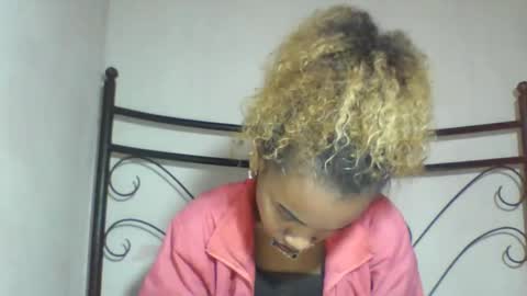 Snapshot of claudiannah chatting on 05/27/26, 06:32 claudianne online show from 05/27/26, 06:32