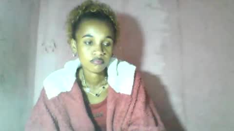 Snapshot of claudiannah chatting on 06/09/26, 05:35 claudianne online show from 06/09/26, 05:35