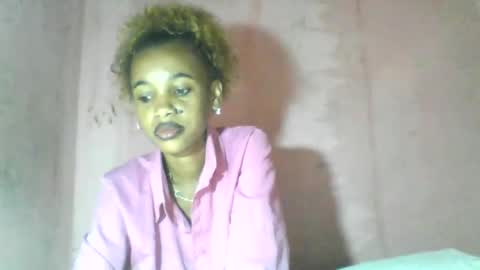 Snapshot of claudiannah chatting on 06/11/26, 03:59 claudianne online show from 06/11/26, 03:59