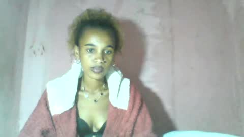 Snapshot of claudiannah chatting on 06/13/26, 07:23 claudianne online show from 06/13/26, 07:23