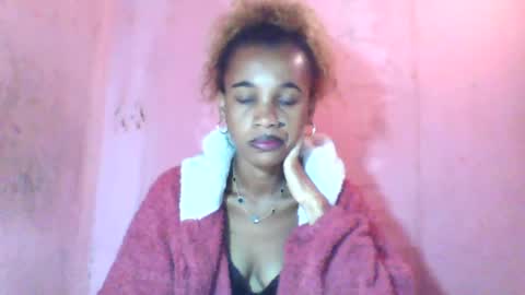 Snapshot of claudiannah chatting on 06/14/26, 04:58 claudianne online show from 06/14/26, 04:58