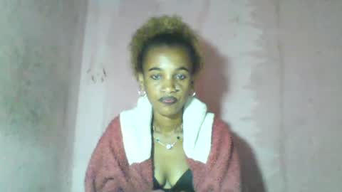 Snapshot of claudiannah chatting on 06/15/26, 07:05 claudianne online show from 06/15/26, 07:05