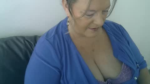 Snapshot of claudineddd chatting on 01/23/25, 06:35 ClaudineDDD online show from 01/23/25, 06:35