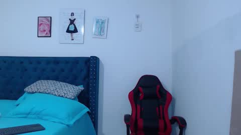 Snapshot of clayr_rosse chatting on 02/07/26, 10:24 Clayr online show from 02/07/26, 10:24