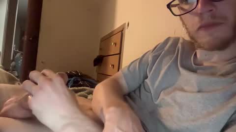 Snapshot of cleatus27 chatting on 06/09/26, 04:02 cleatus27 online show from 06/09/26, 04:02