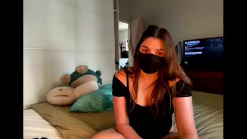 clementine75009 online show from 05/08/26, 02:55