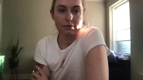 Snapshot of clemmy6699 chatting on 11/12/25, 09:58 clemmy and bane online show from 11/12/25, 09:58