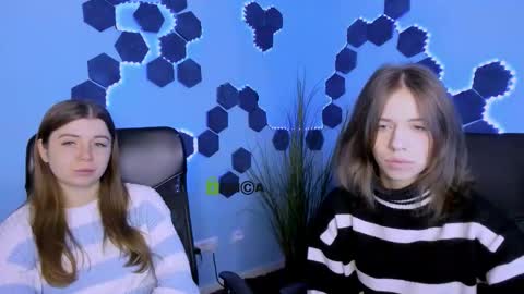 Snapshot of cleo_cool chatting on 02/16/26, 09:38 ur Cleo online show from 02/16/26, 09:38