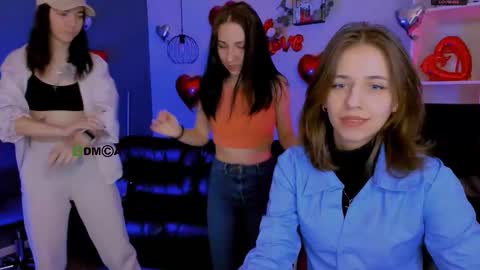 Snapshot of cleo_cool chatting on 03/02/26, 09:49 ur Cleo online show from 03/02/26, 09:49