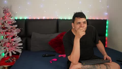 Girl Juliana and Federico online show from 01/02/25, 05:35