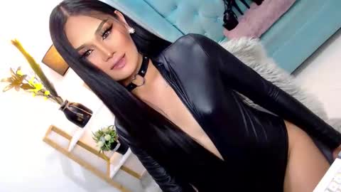 Cleo online show from 10/07/25, 05:48